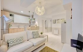 Apartamento Sandoval by Clabao